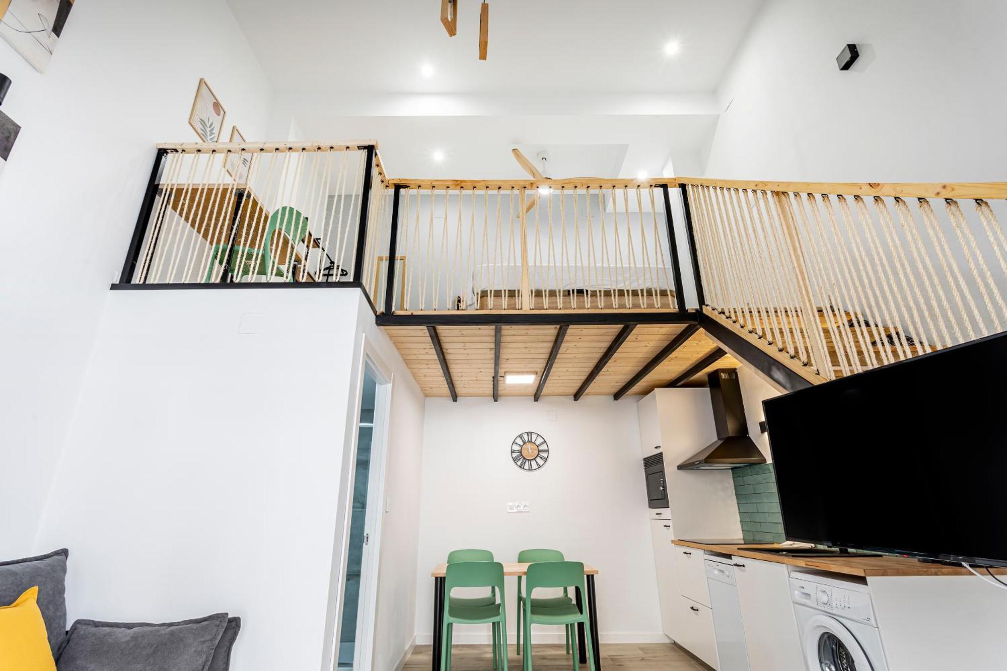 Marie Curie Flats, Lovely Duplex 2 Appartamento Valenza